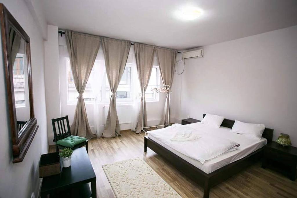 Vogue Hostel Bukarest Rum bild