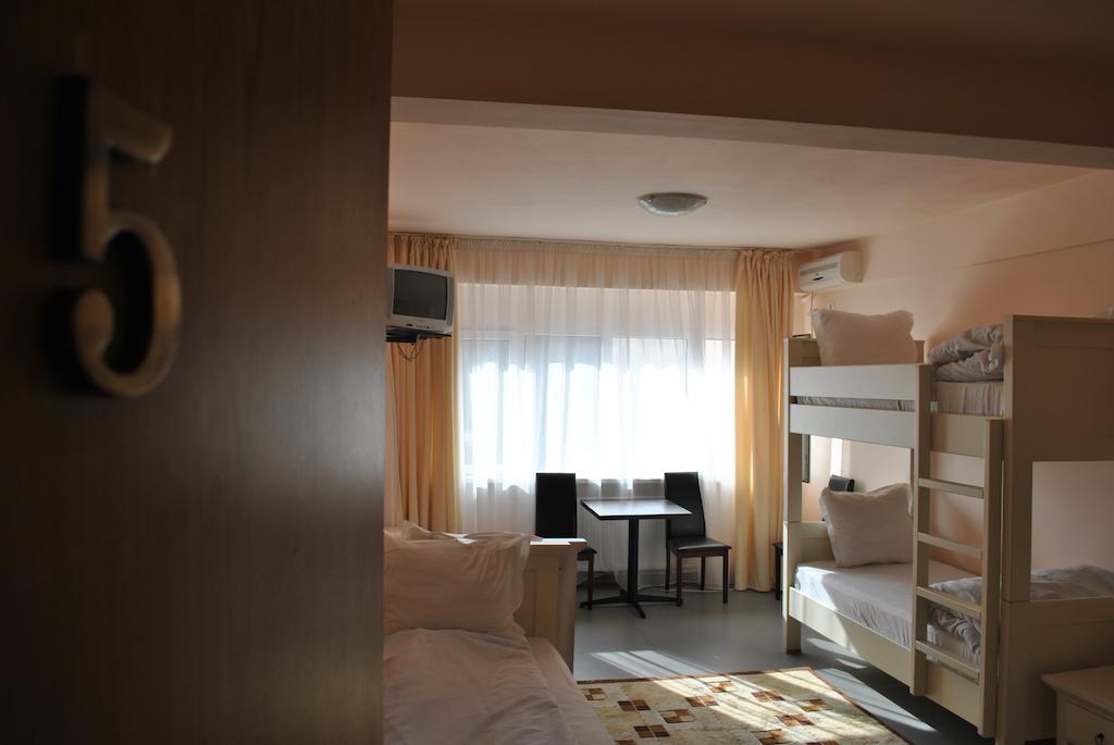 Vogue Hostel Bukarest Rum bild